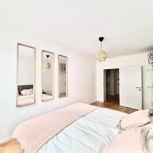  Apartment Feelhome - Zentrum - Augarten - Smart Tv